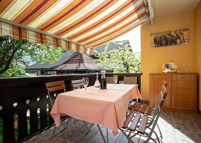Hostel LakeBled